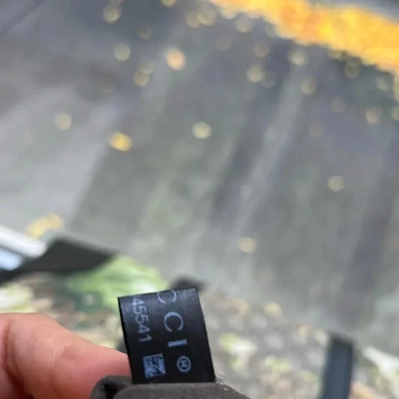 Gucci
GG Coated Canvas Convertible Tote Blooms Print - Picture 7 of 16